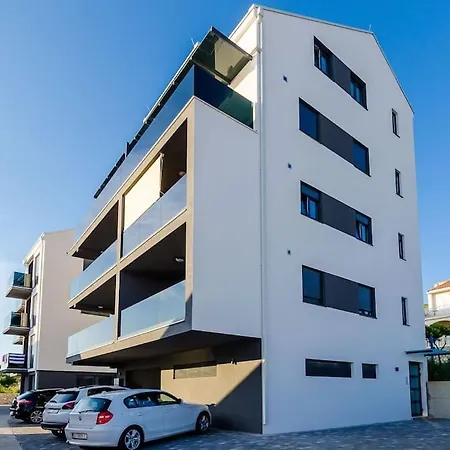 Apartment Lacus Seaview Balcony Deluxe With Free Parking