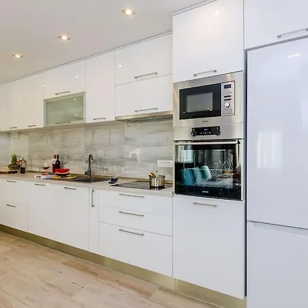 Apartment Lacus Seaview Balcony Deluxe With Free Parking *