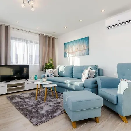 Lacus Seaview Balcony Deluxe With Free Parking Apartment